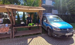 Stoisko profilaktyczne policji