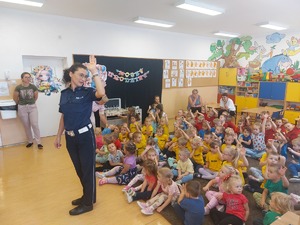 Policjantki z wizytą u przedszkolaków