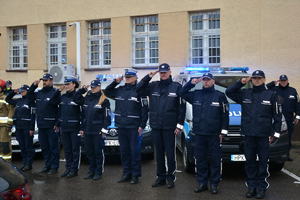 Przeworscy policjanci i strażacy uczcili śmierć swojego kolegi, tragicznie zmarłego policjanta.