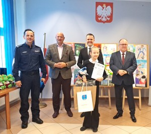 Zdjęcie z rozdania nagród dla dzieci