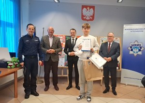 Zdjęcie z rozdania nagród dla dzieci