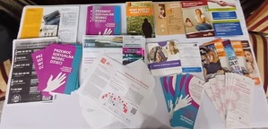 Uczestniczy konferencji podczas prelekcji