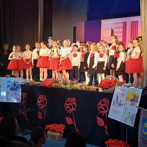 Uczestniczy konferencji podczas prelekcji