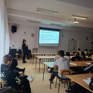 Młodzież podczas debaty