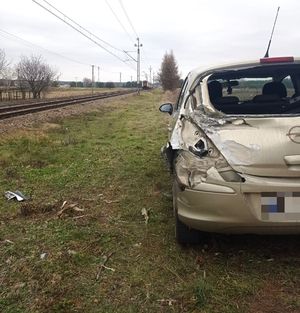 Zdjęcie uszkodzeni pojazdu opel corsa