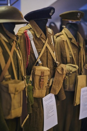 Wystawa umundurowania wojskowego