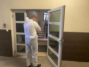 Policjanci i straż pożarna podczas działań sztabowych