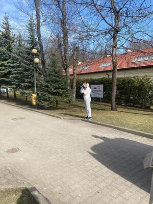 Policjanci i straż pożarna podczas działań sztabowych