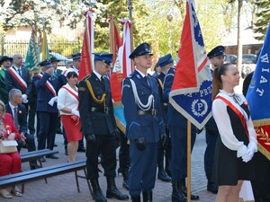 Uroczyste obchody uchwalenia Konstytucji 3 Maja w Przeworsku z udziałem przeworskich funkcjonariuszy