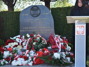 Uroczyste obchody uchwalenia Konstytucji 3 Maja w Przeworsku z udziałem przeworskich funkcjonariuszy
