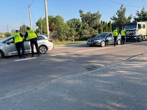 Wspólne działania Policji i SOK na przejazdach kolejowych